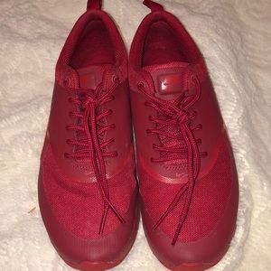 NIKE SHOES RED SIZE 7